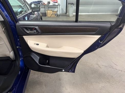 Used 2016 Subaru Legacy 2.5i Limited image 15