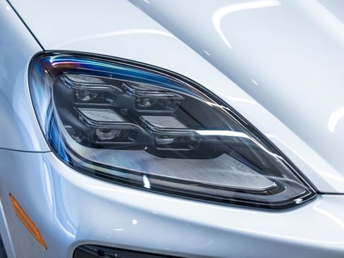 New 2026 Porsche Cayenne image 13