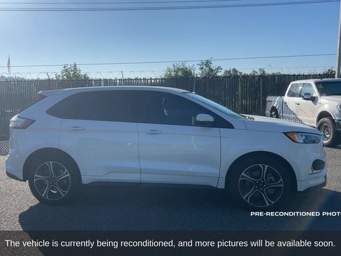Used 2023 Ford Edge ST AWD/4WD image 4