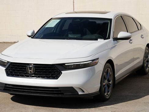 Used 2023 Honda Accord EX image 42