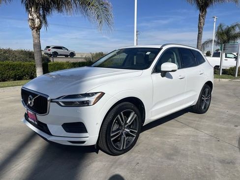 Used 2019 Volvo XC60 T5 Momentum w/ Premium Package image 4