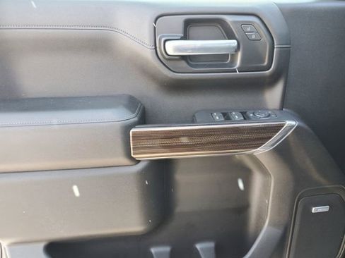 Certified 2021 Chevrolet Silverado 1500 RST w/ Convenience Package II image 19