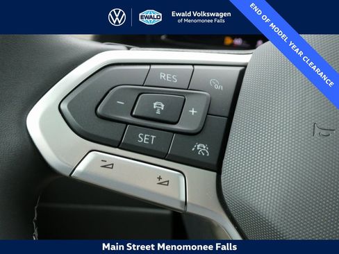 Certified 2025 Volkswagen Atlas SEL image 15