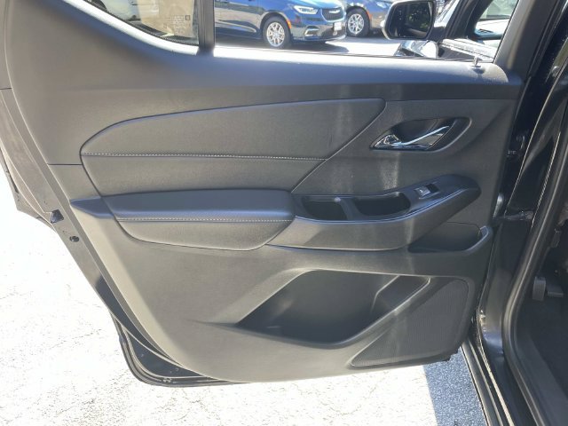 Used 2023 Chevrolet Traverse LT w/ LT Premium Package AWD/4WD image 20