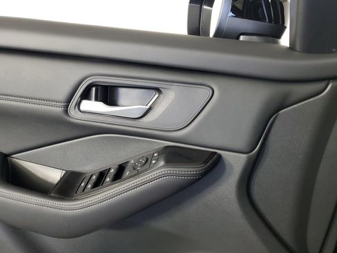 New 2026 Nissan Rogue SV image 29