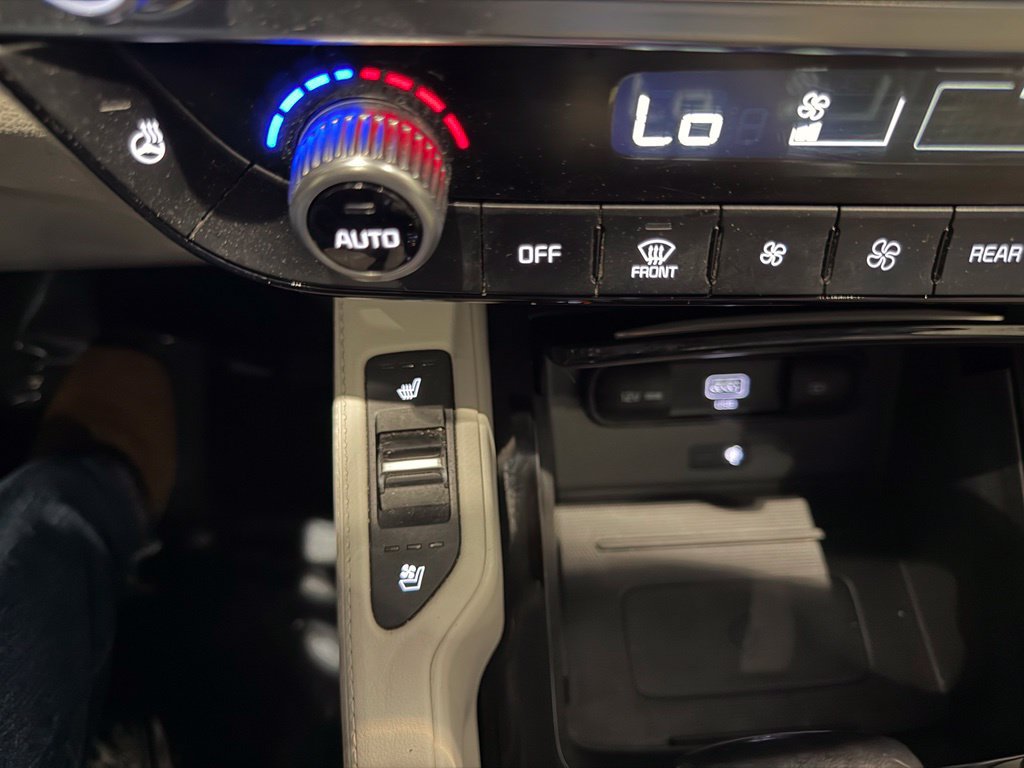 Used 2020 Kia Telluride EX AWD/4WD image 23