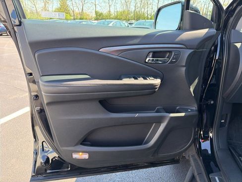 Used 2023 Honda Ridgeline RTL-E image 18