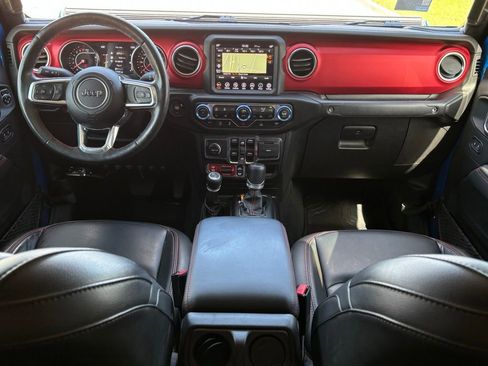 Used 2021 Jeep Gladiator Rubicon AWD/4WD image 9