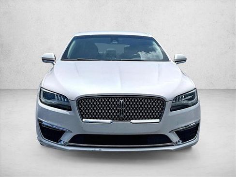 Used 2017 Lincoln MKZ Reserve w/ Climate Package FWD image 3