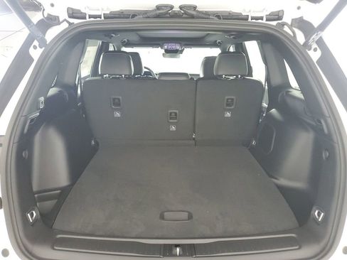 New 2025 Jeep Grand Cherokee Limited w/ Black Appearance Package image 33