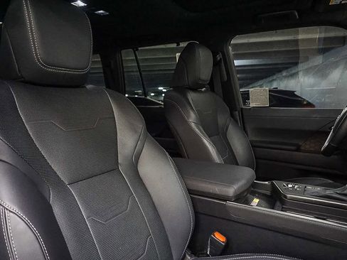 Certified 2024 Lexus GX 550 image 17
