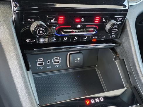 New 2025 Jeep Grand Cherokee Laredo X w/ Luxury Tech Group I RWD image 23