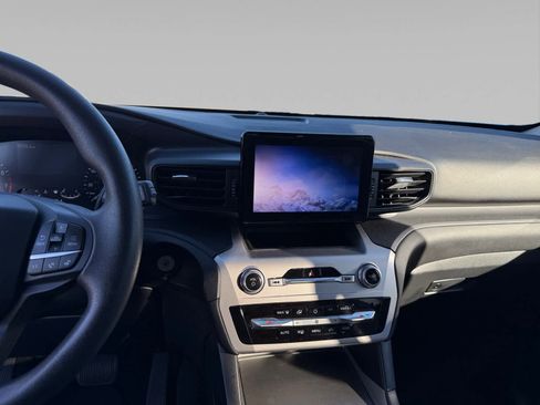 Used 2021 Ford Explorer 4WD w/ Class III Trailer Tow Package image 11