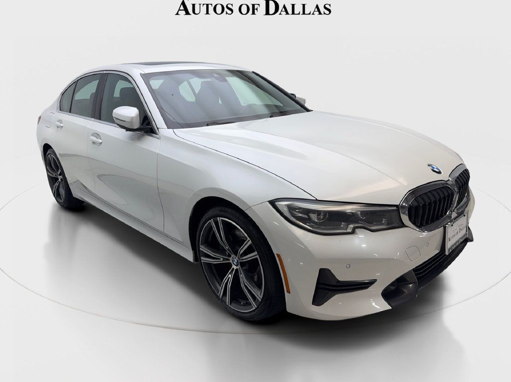 Used 2022 BMW 330i Sedan w/ Driving Assistance Package RWD image 5