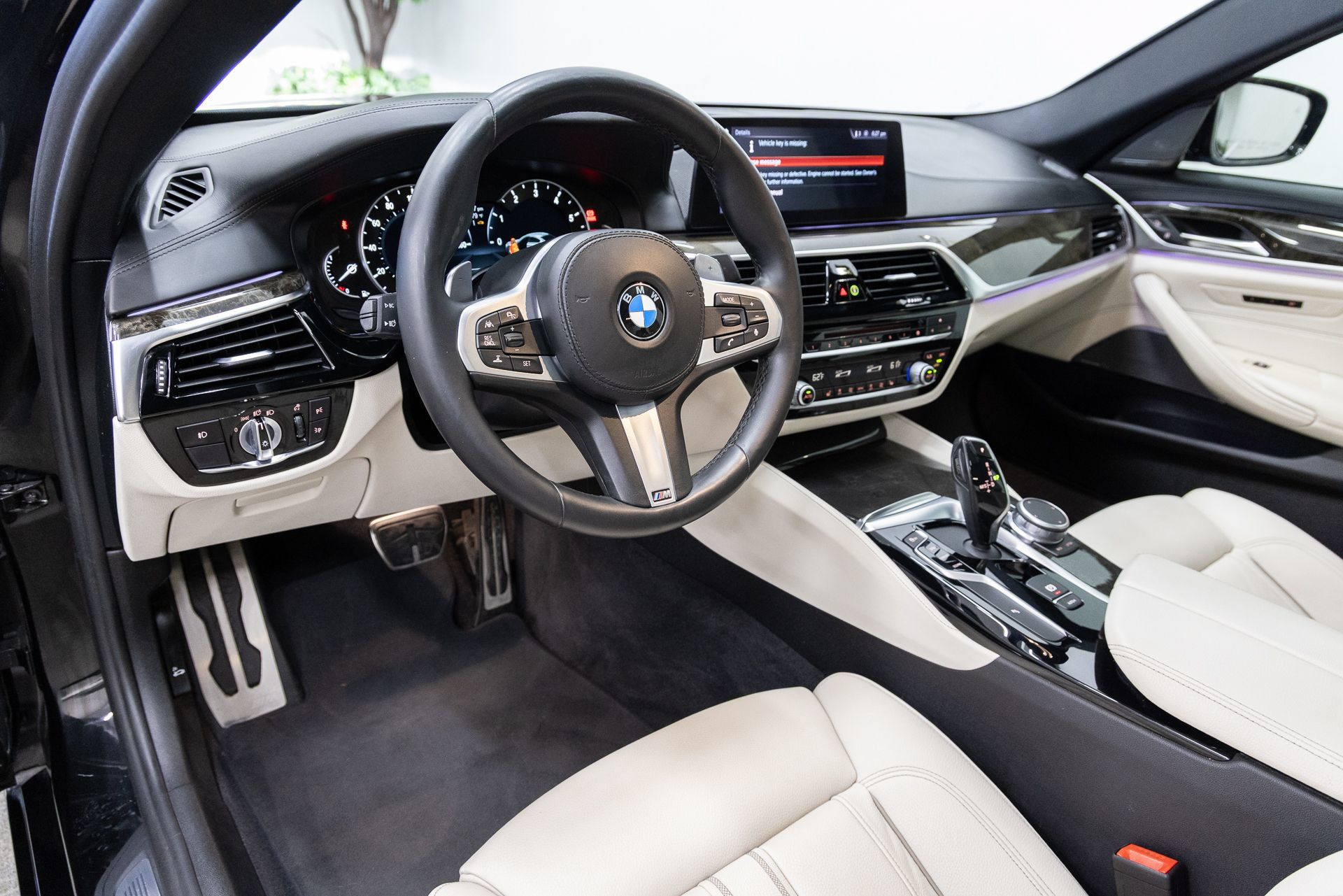 Used 2019 BMW 540i w/ M Sport Package RWD image 6