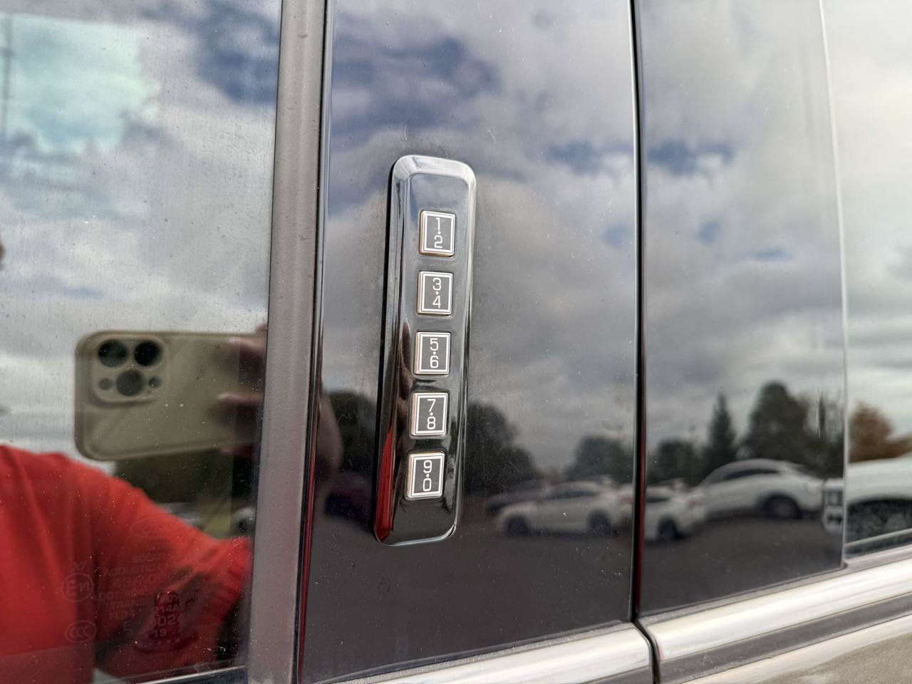 Used 2019 Ford F150 King Ranch w/ Equipment Group 601A Luxury AWD/4WD image 49