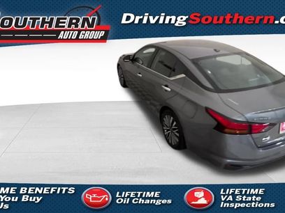 Used 2023 Nissan Altima 2.5 SV