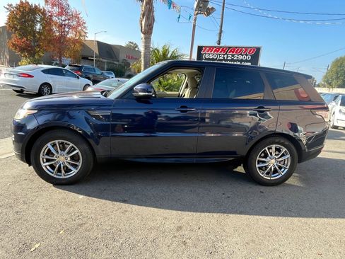 Used 2015 Land Rover Range Rover Sport SE image 6
