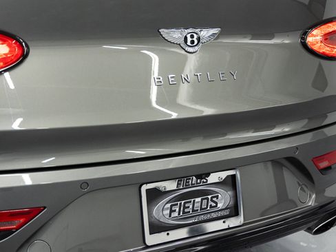 Used 2021 Bentley Bentayga image 17