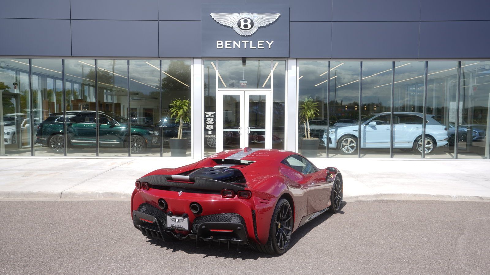 Used 2022 Ferrari SF90 Stradale AWD/4WD image 3