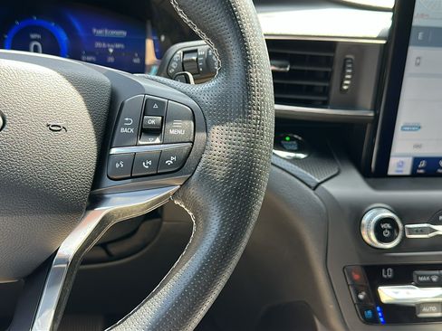 Used 2020 Ford Explorer ST w/ Premium Technology Package AWD/4WD image 17