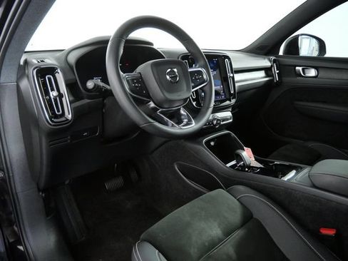 Used 2023 Volvo XC40 Recharge Plus AWD/4WD image 13