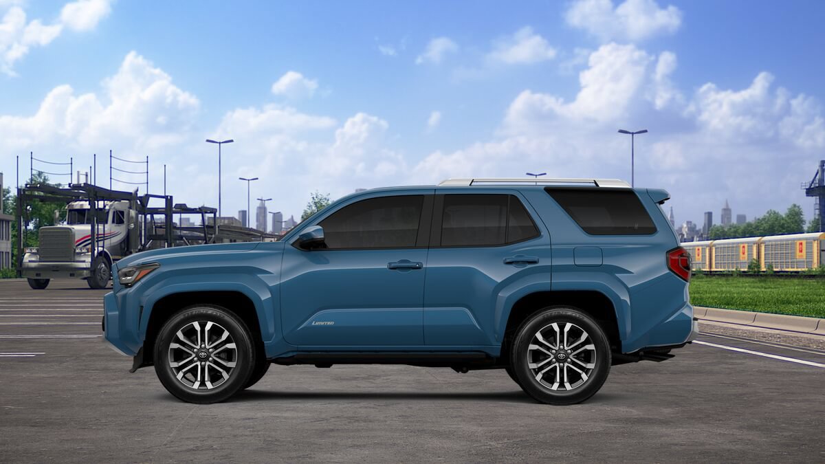 New 2026 Toyota 4Runner Limited w/ Tow Technology Package AWD/4WD image 4