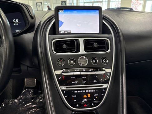 Used 2019 Aston Martin DB11 Volante image 79