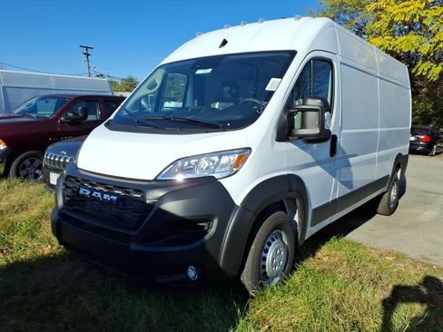 New 2026 RAM ProMaster 2500 w/ Convenience Group image 2