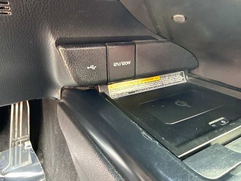 Used 2020 Toyota Camry XSE image 35