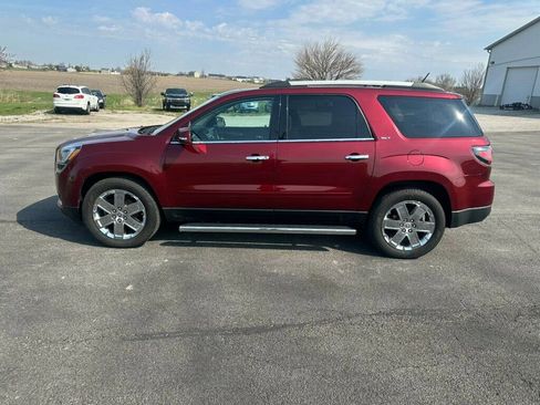 Used 2017 GMC Acadia Limited SLT image 2