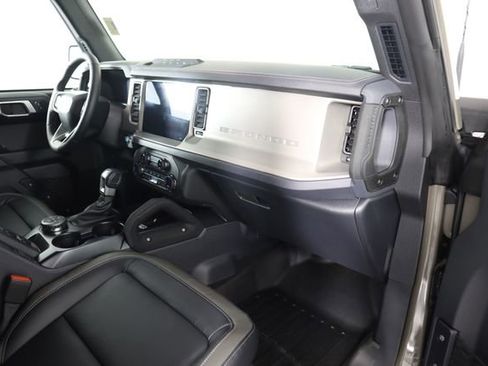 New 2025 Ford Bronco Outer Banks w/ Sasquatch Package image 61