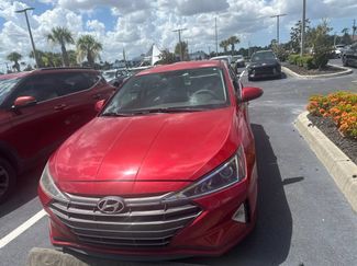 Used 2020 Hyundai Elantra SEL w/ Cargo Package (C1) FWD video 2
