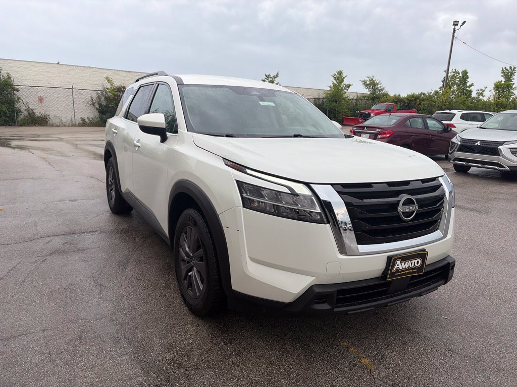 Used 2022 Nissan Pathfinder SV FWD image 8