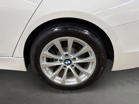 Used 2016 BMW 320i Sedan image 15