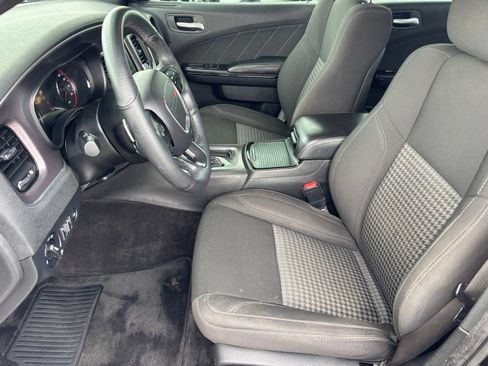 Used 2018 Dodge Charger R/T w/ Blacktop Package RWD image 14