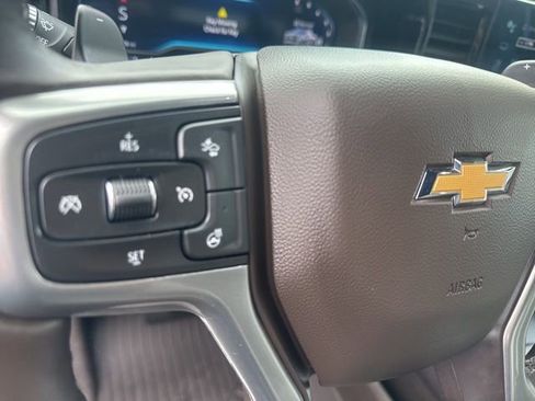 Used 2025 Chevrolet Silverado 1500 LTZ image 14