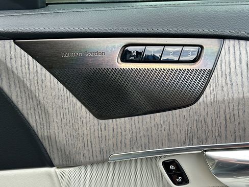 Certified 2023 Volvo XC90 T8 Ultimate image 23