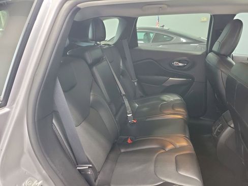 Used 2021 Jeep Cherokee Latitude Lux image 17