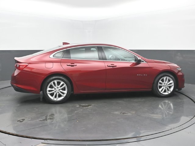 Used 2017 Chevrolet Malibu LT FWD image 6