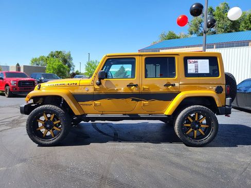 Used 2014 Jeep Wrangler Unlimited Rubicon AWD/4WD image 8