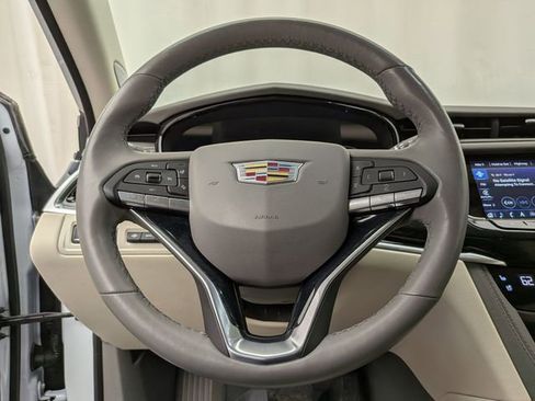 Certified 2025 Cadillac XT6 Premium Luxury w/ Technology Package image 10