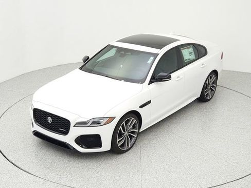 New 2024 Jaguar XF R-Dynamic SE image 13