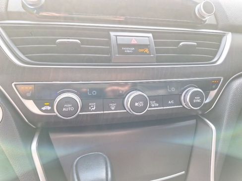 Used 2022 Honda Accord EX-L image 21