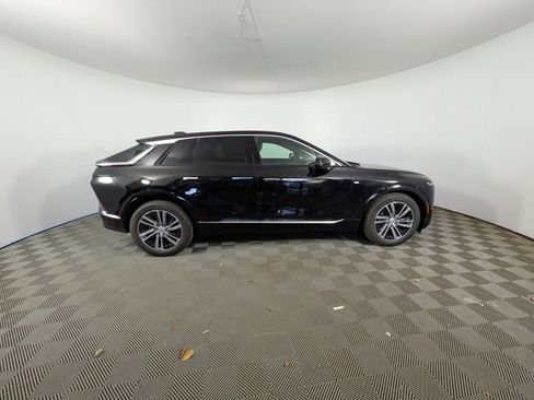 New 2026 Cadillac Lyriq Luxury image 33