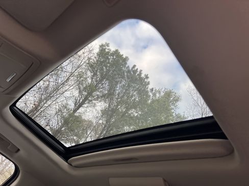 Used 2017 GMC Yukon XL Denali w/ Open Road Package image 33