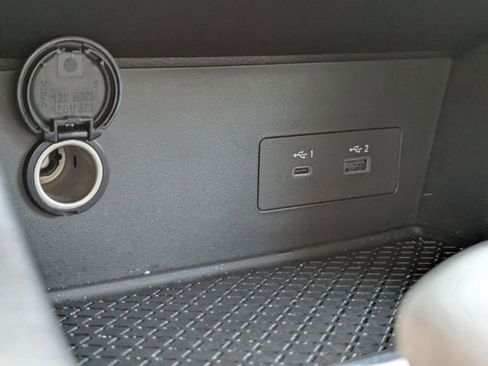 Used 2025 Nissan Pathfinder SV FWD image 26
