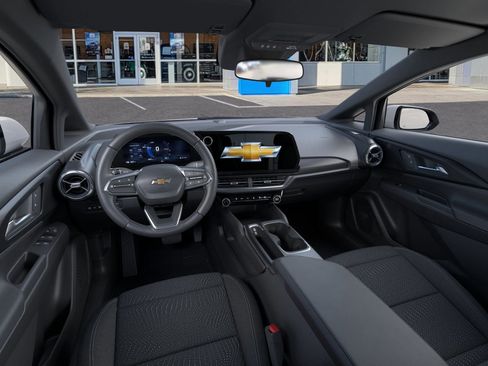 New 2026 Chevrolet Equinox EV LT image 15