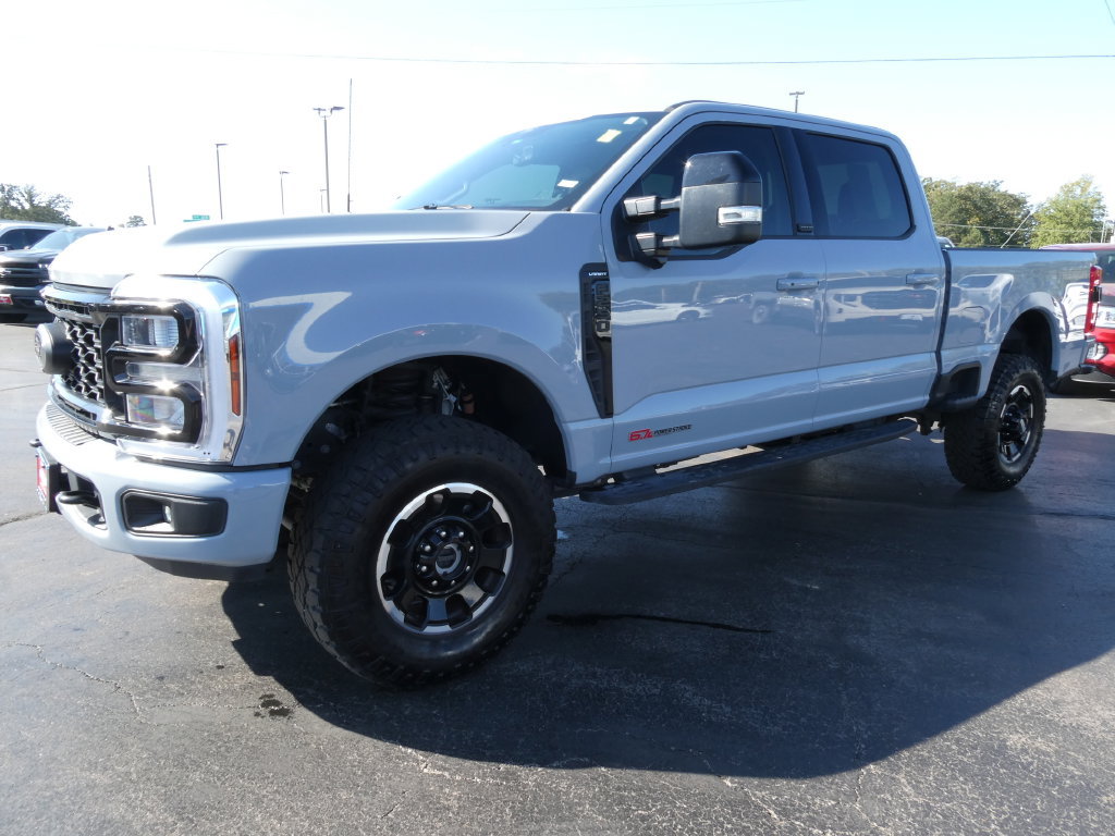 Used 2025 Ford F250 Lariat w/ Tremor Off-Road Package AWD/4WD image 8