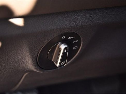 Certified 2025 Volkswagen Jetta S image 11